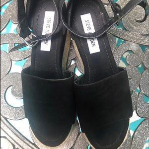 Black steve madden platform sandals